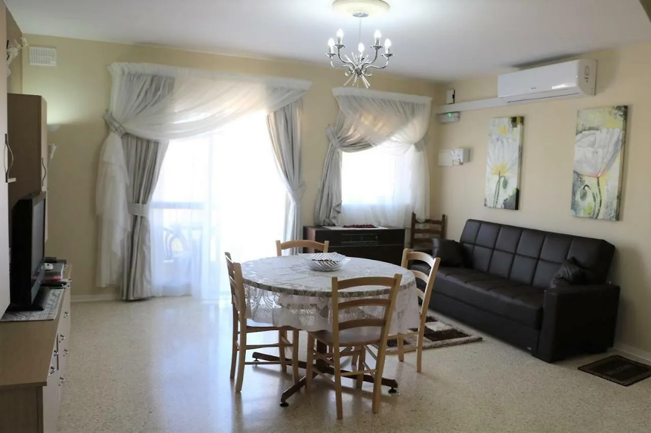 Sea Front Apartment Marsaskala 0*,  Malte